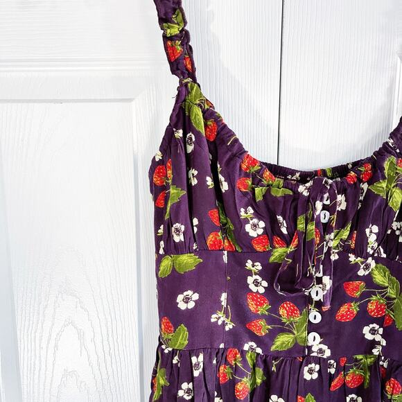 Urban Outfitters Tate Tie Front Strawberry Floral Print Romper - Picture 3 of 10